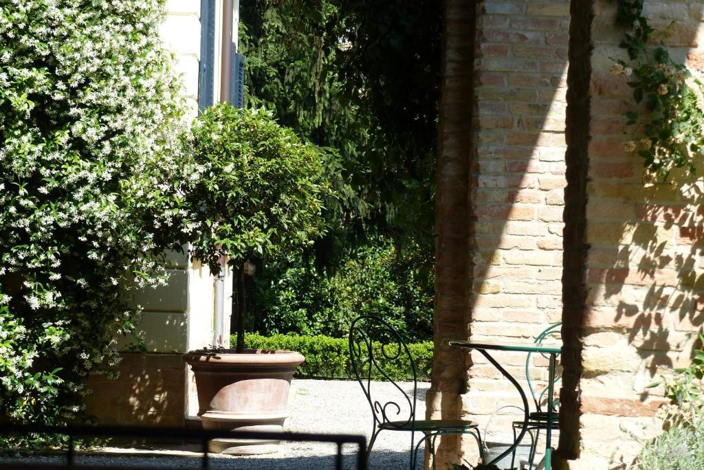 Villino Di Porporano Bed and Breakfast Parma Buitenkant foto